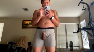 Chengsta  26-11-2021 video outfits